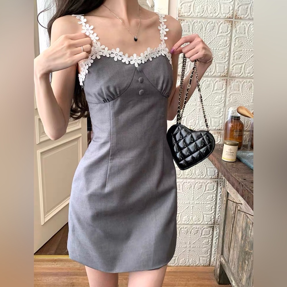 Floral lace detailed mini dress Size L
